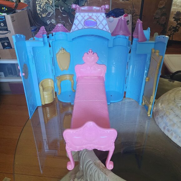 Disney Princess Fold & Go Castle Playset with Bed & Chair – Portable Carry Along - Picture 4 of 6